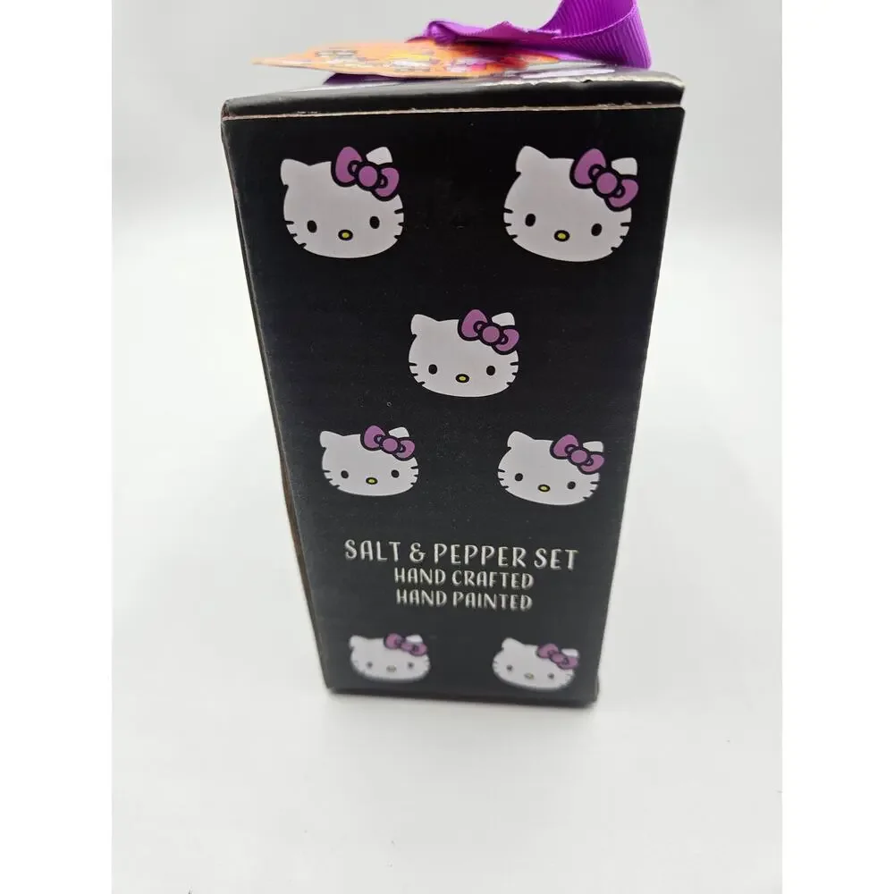 Hello Kitty Sanrio Halloween Salt and Pepper Shakers NIB Cat Pumpkin‎ Skull Set
